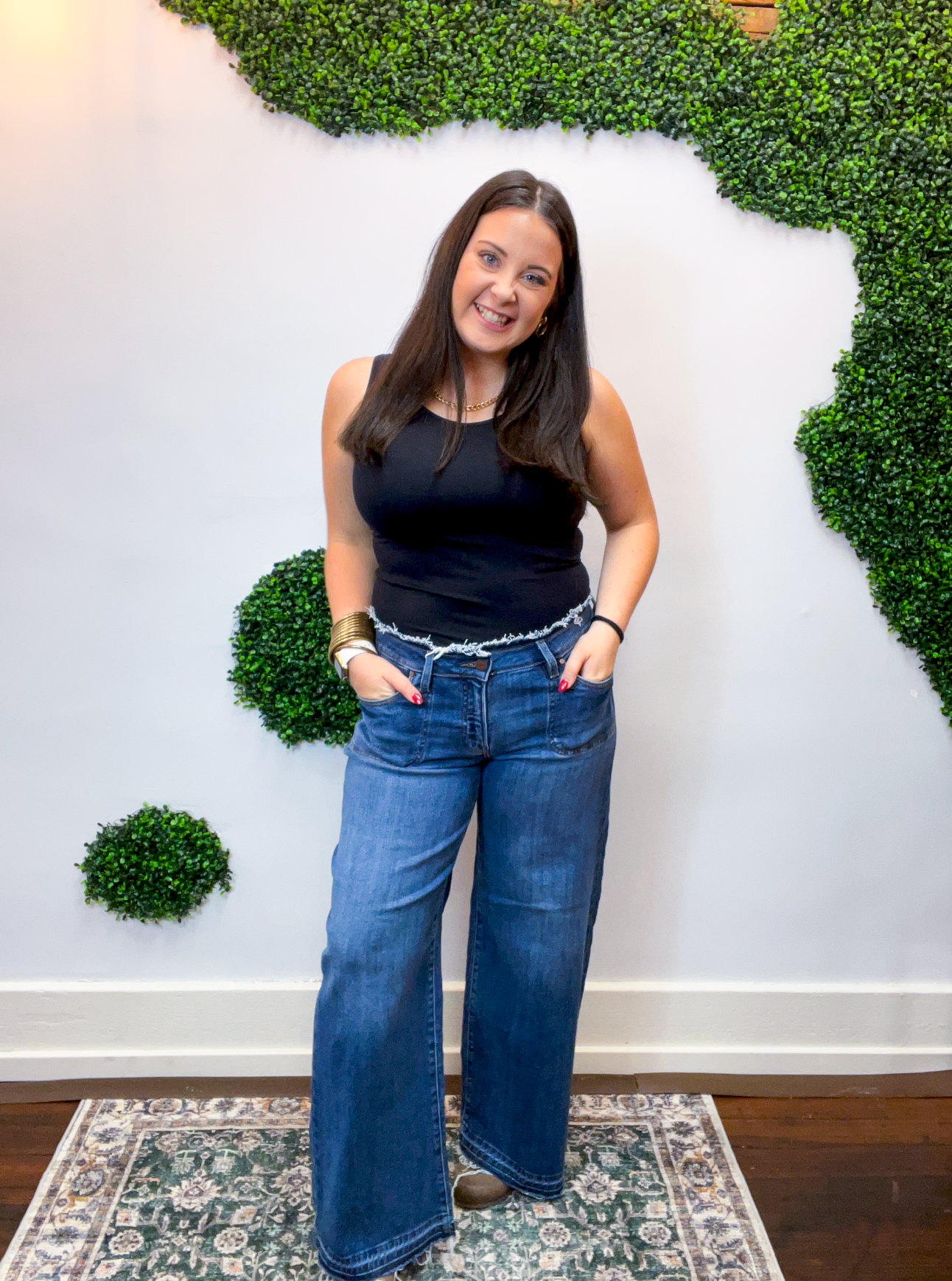 Risen | Low Rise Wide Leg Jeans in Dark Wash