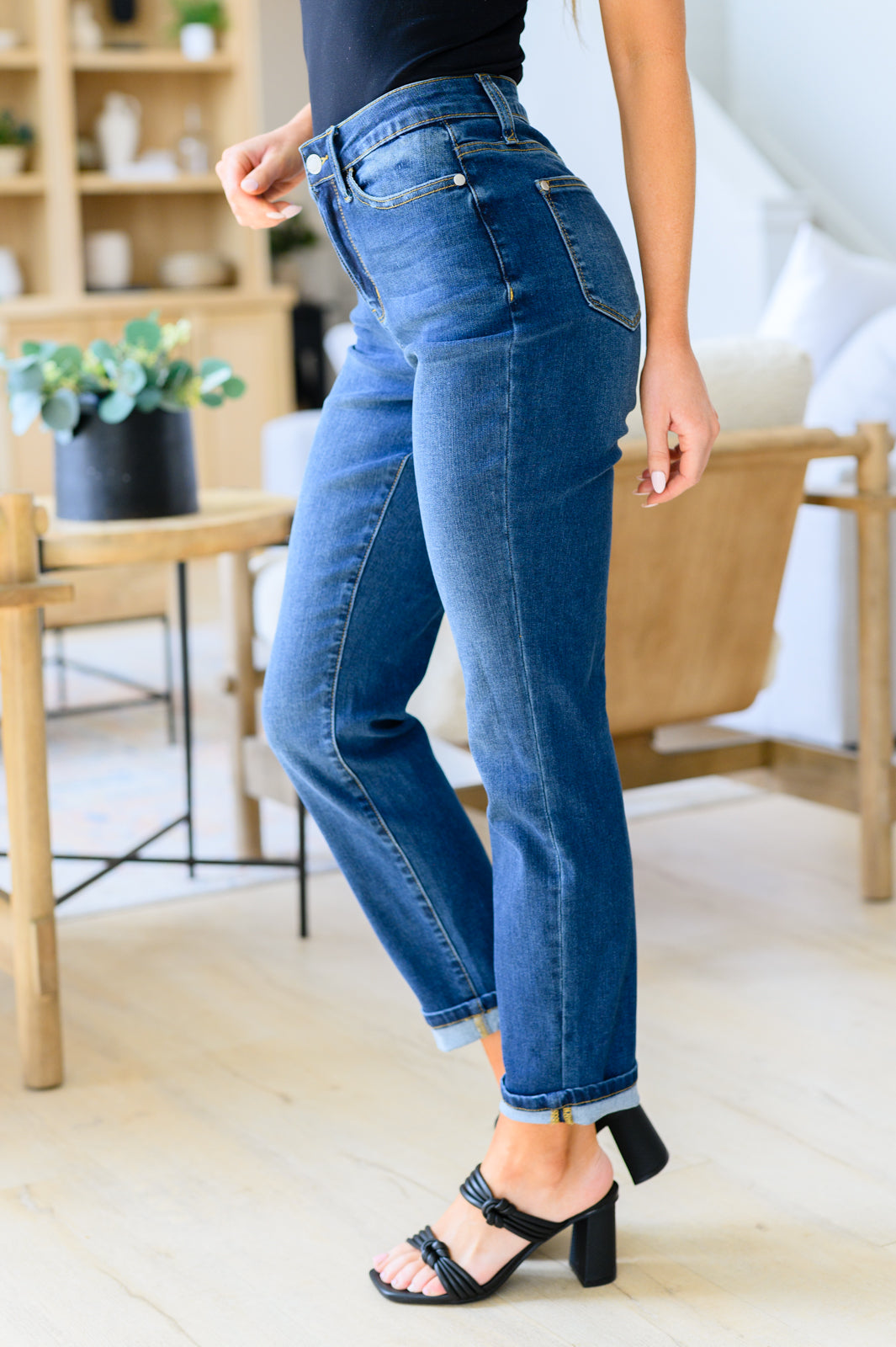 Downtown High Rise Boyfriend Judy Blue Jeans