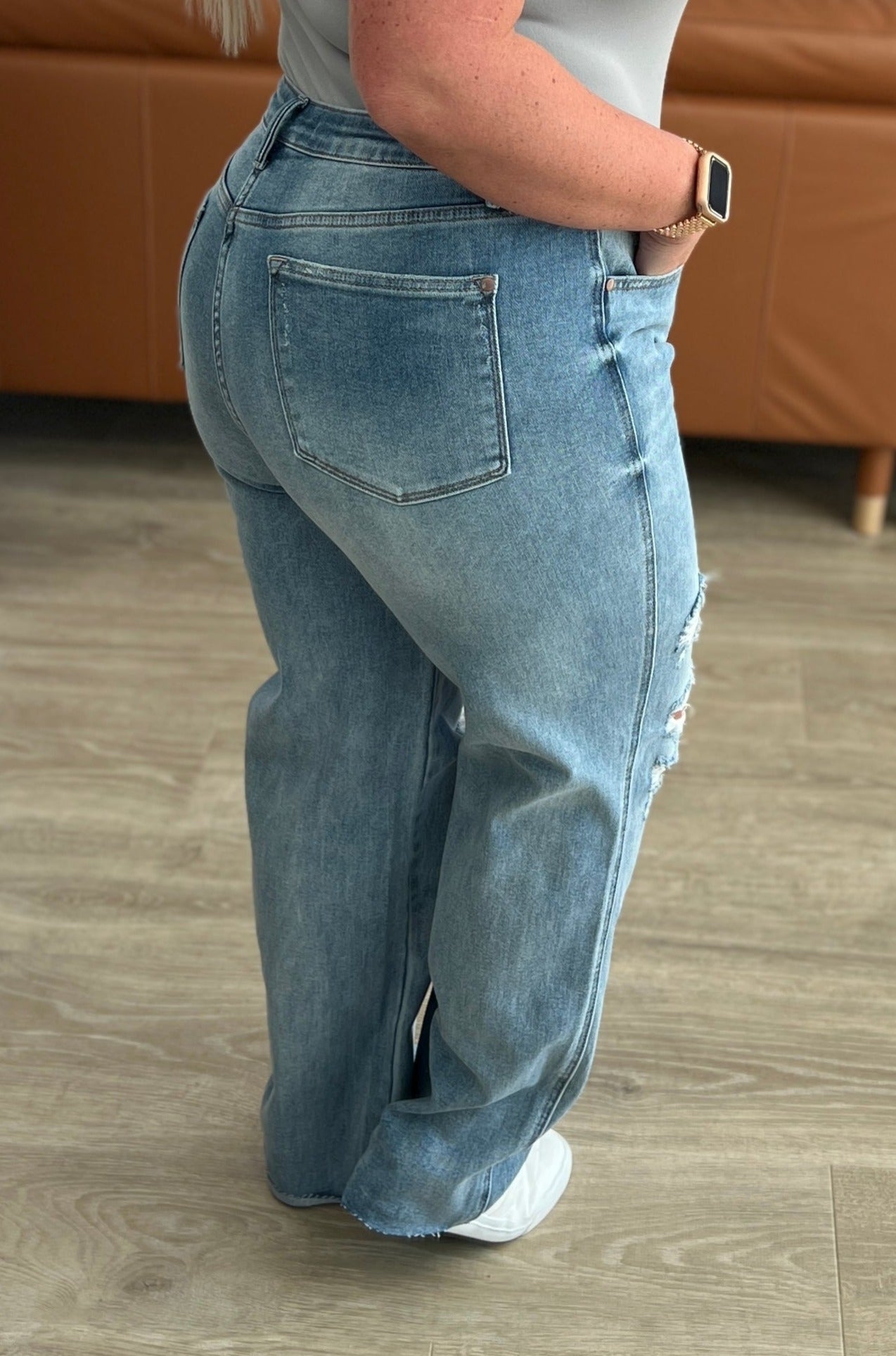 High Rise Rigid Magic Destroyed Straight Judy Blue Jeans
