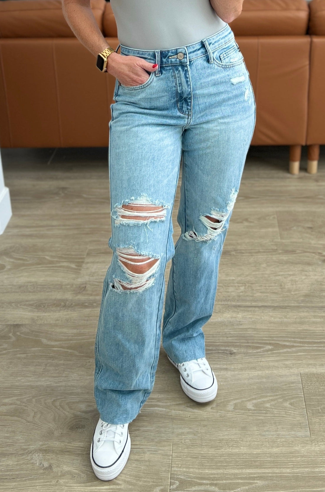 High Rise Rigid Magic Destroyed Straight Judy Blue Jeans