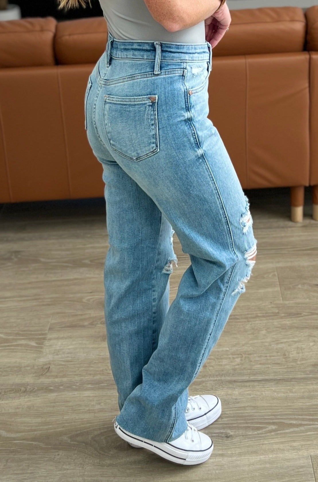 High Rise Rigid Magic Destroyed Straight Judy Blue Jeans