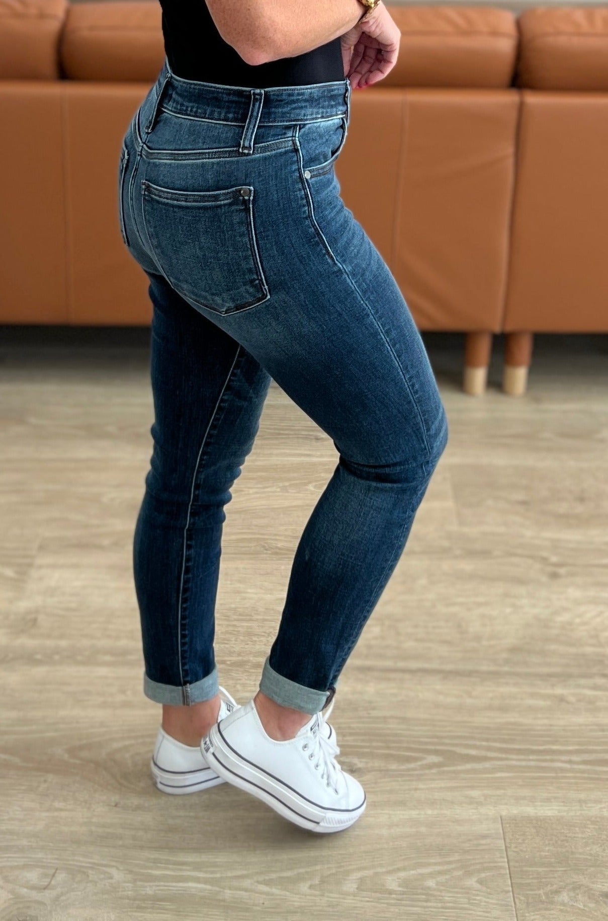 Mid Rise Cuffed Slim Relaxed Fit Judy Blue Jeans