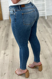 Mid Rise Vintage Skinny Judy Blue Jeans