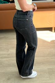 High Rise Tummy Control Straight Relaxed Fit Judy Blue Jeans in Washed Black