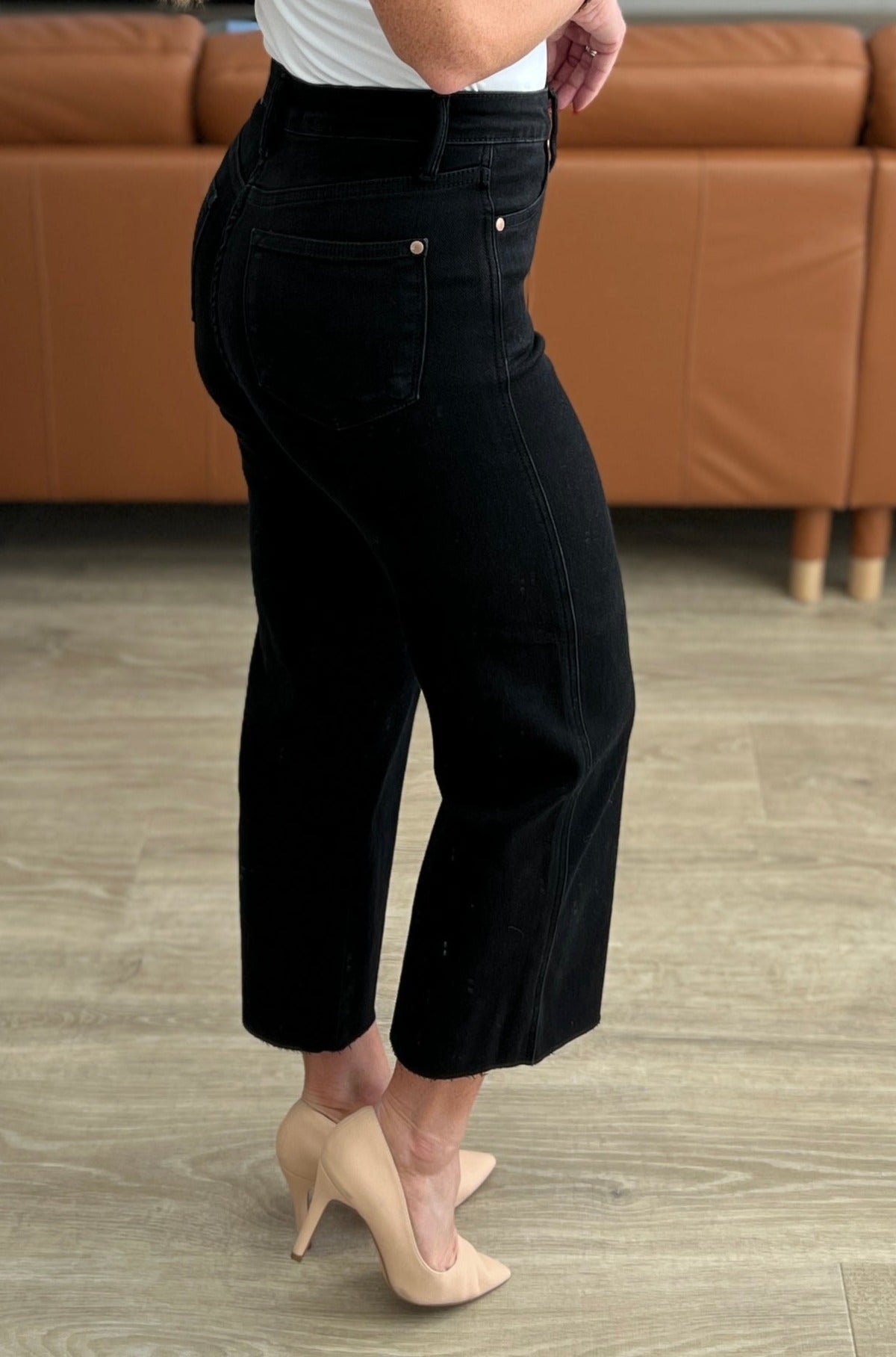 High Rise Tummy Control Wide Leg Crop Judy Blue Jeans in Black
